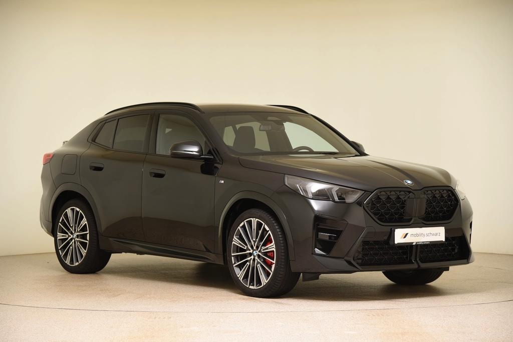 BMW X2 2025 г. Чёрный, пробег 36500 км