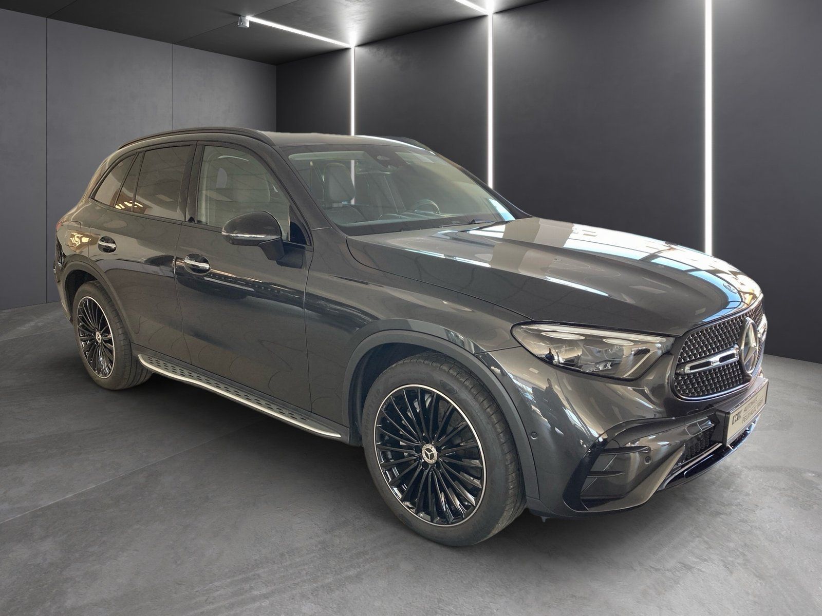 Mercedes-Benz GLC 200 2024 г. Серый, пробег 16977 км