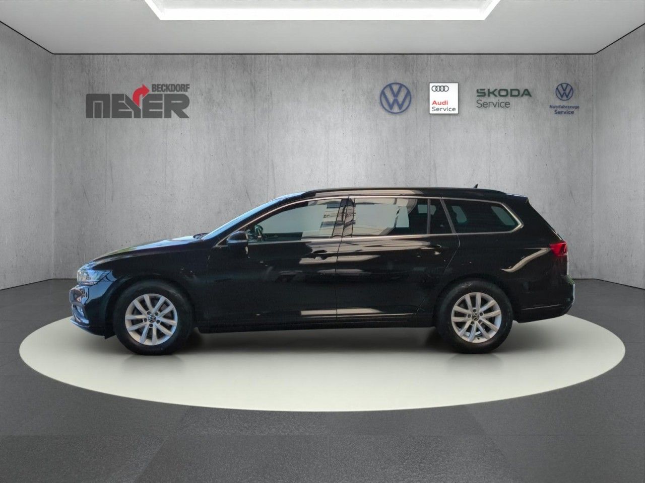 Volkswagen PASSAT VARIANT 2023 г. Чёрный, пробег 59592 км