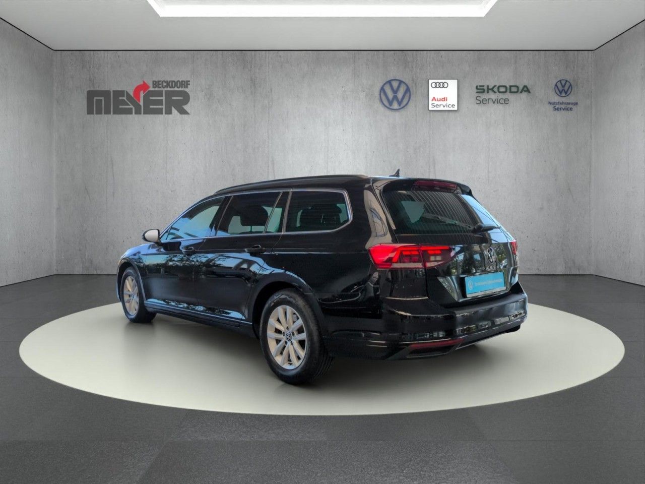 Volkswagen PASSAT VARIANT 2023 г. Чёрный, пробег 59592 км