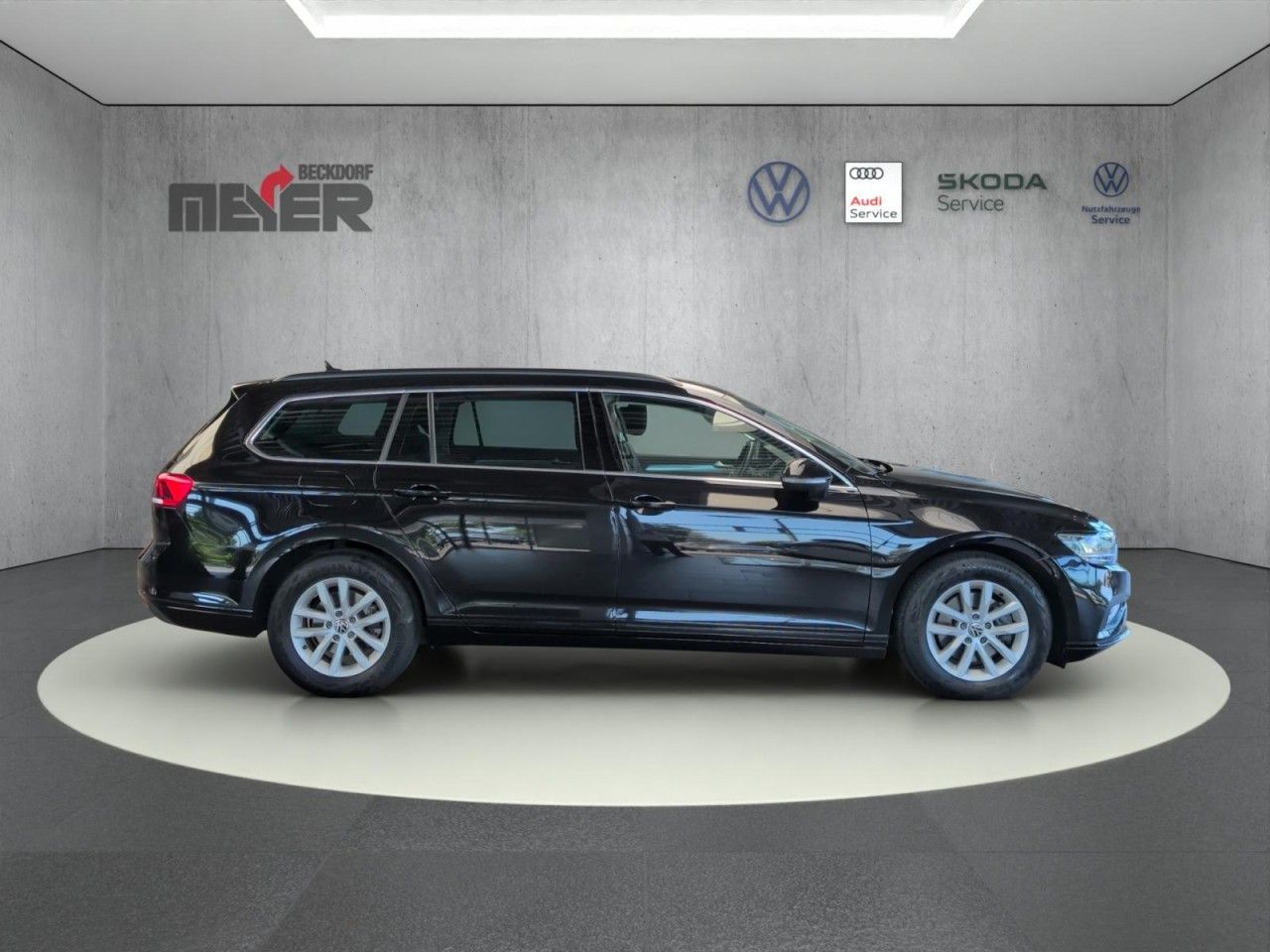 Volkswagen PASSAT VARIANT 2023 г. Чёрный, пробег 59592 км