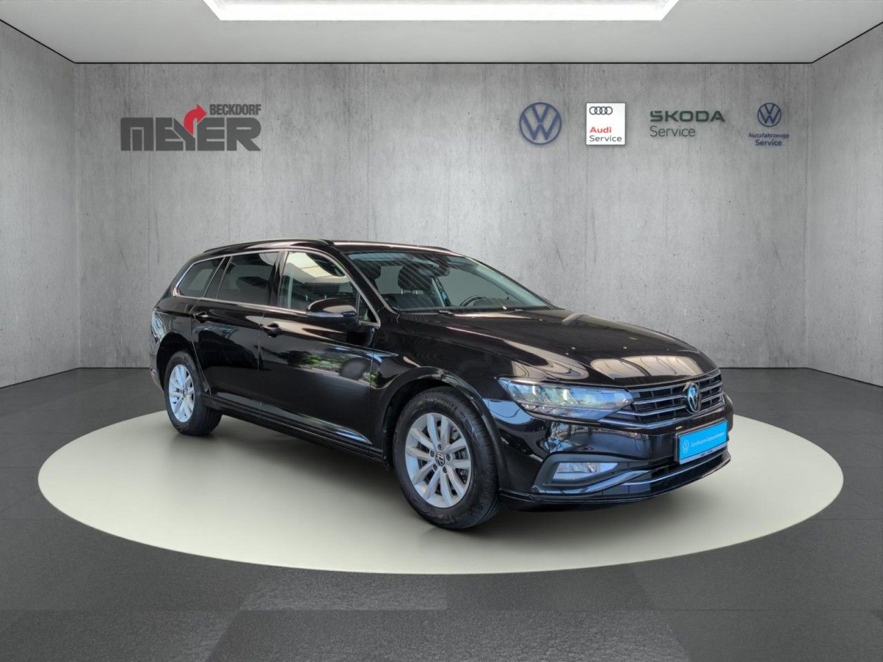 Volkswagen PASSAT VARIANT 2023 г. Чёрный, пробег 59592 км