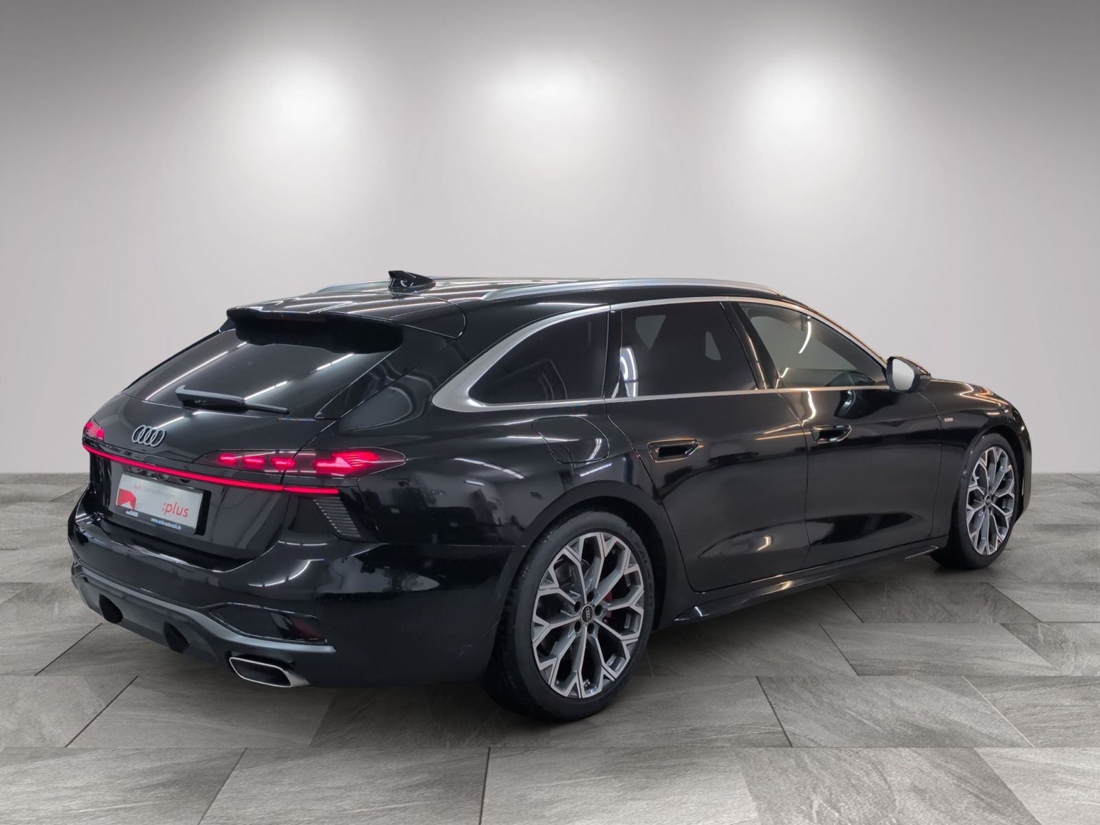 Audi A6 2026 г. Чёрный, пробег 16140 км