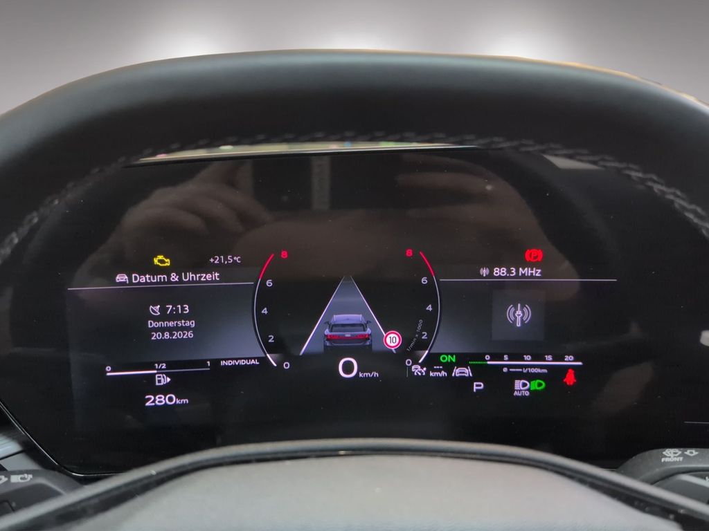 Audi A6 2026 г. Чёрный, пробег 28690 км