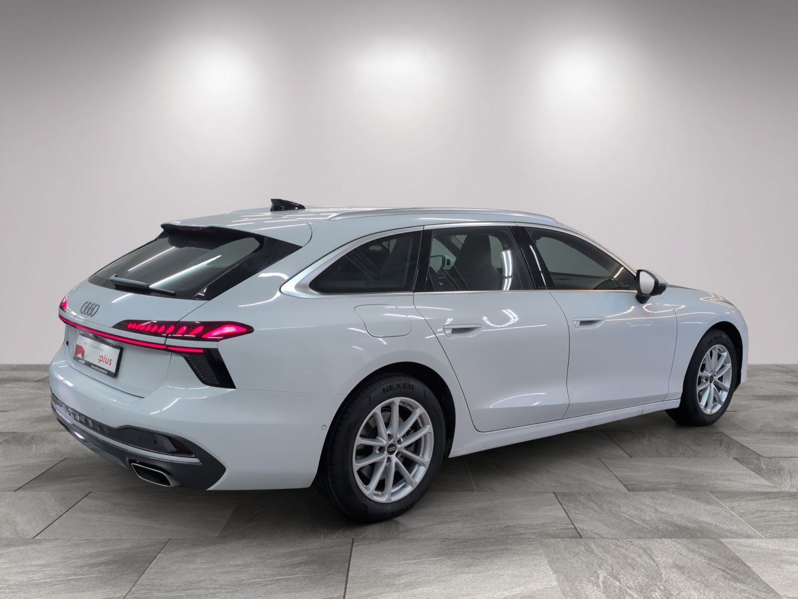 Audi A6 2026 г. Белый, пробег 28320 км