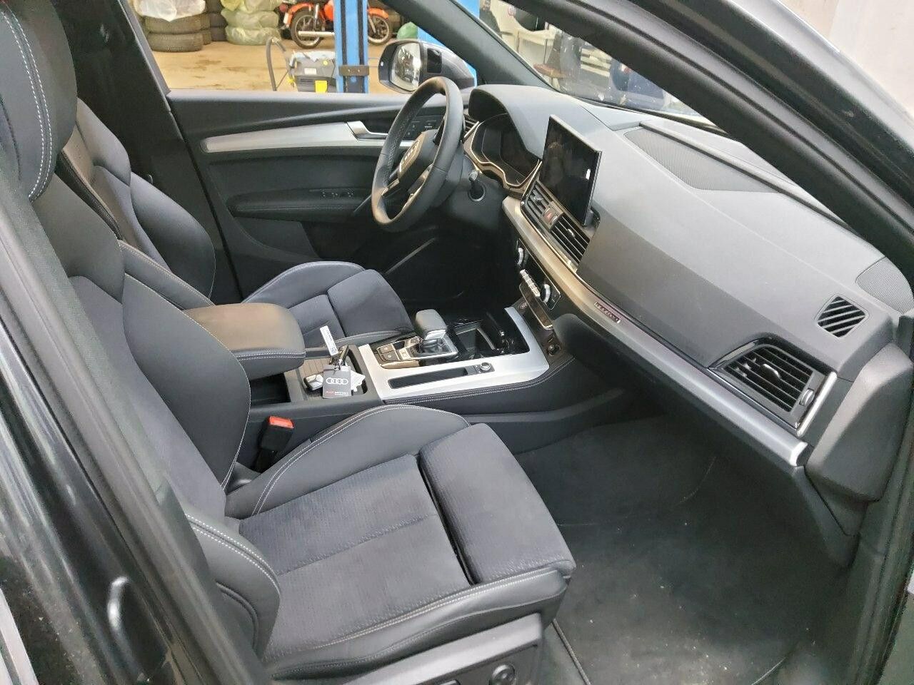 Audi SQ5 2023 г. Серый, пробег 28370 км