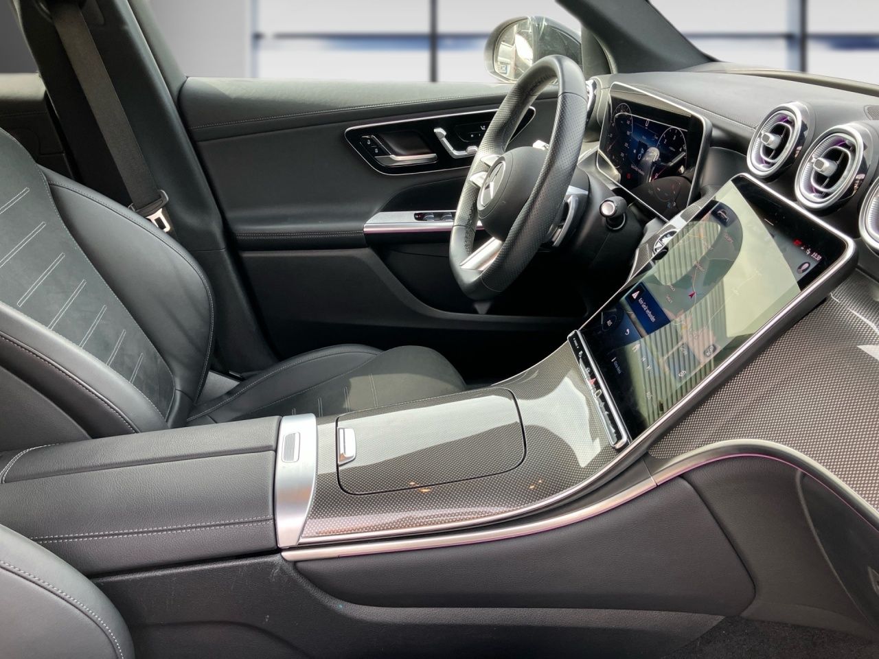 Mercedes-Benz GLC 220 2025 г. Чёрный, пробег 23530 км