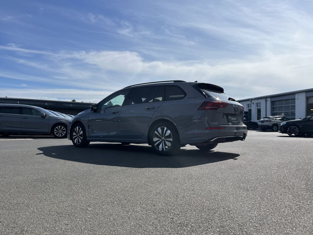 Volkswagen Golf 2025 г. Серый, пробег 24328 км
