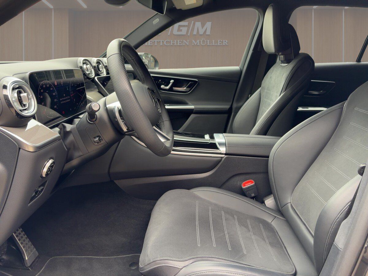 Mercedes-Benz GLC 220 2025 г. Серый, пробег 32108 км
