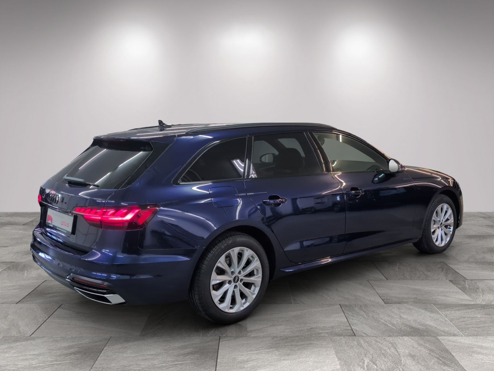 Audi A4 2021 г. Синий, пробег 50000 км