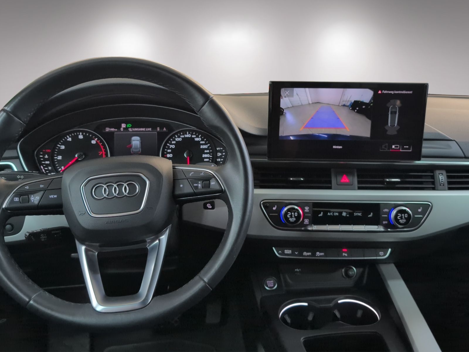 Audi A4 2021 г. Синий, пробег 50000 км