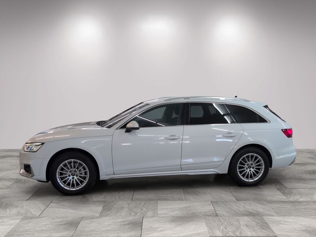 Audi A4 2023 г. Белый, пробег 50000 км
