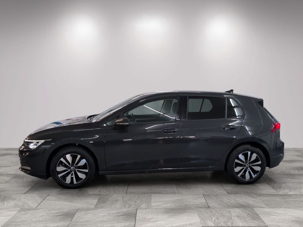 Volkswagen Golf 2024 г. Серый, пробег 30000 км