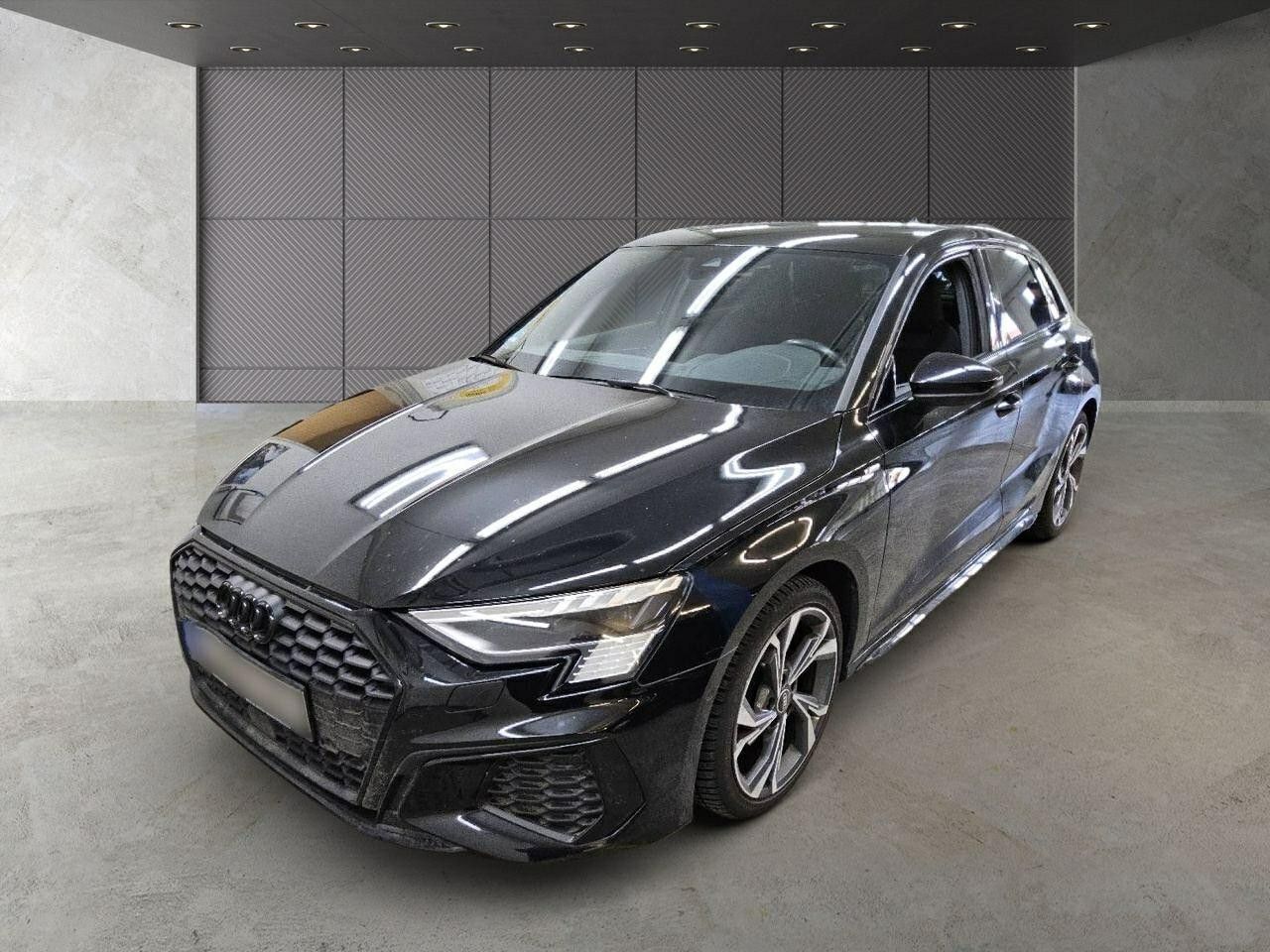 Audi A3 2022 г. Чёрный, пробег 52580 км