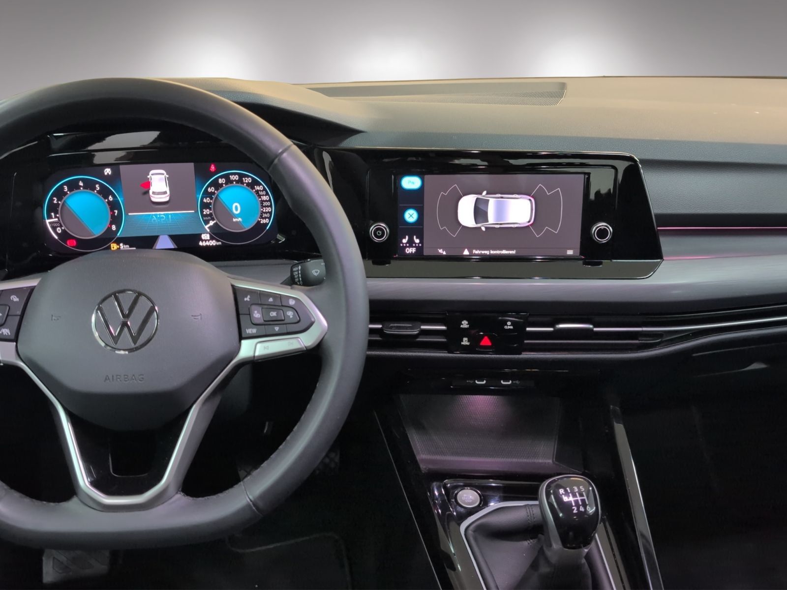 Volkswagen Golf 2024 г. Серый, пробег 46440 км
