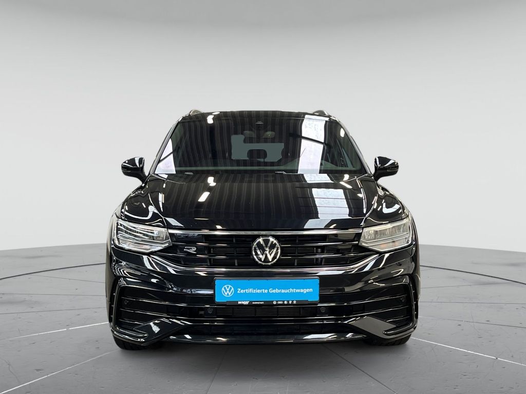 Volkswagen Tiguan 2023 г. Чёрный, пробег 45742 км