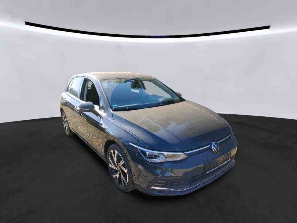 Volkswagen Golf 2024 г. Серый, пробег 39450 км