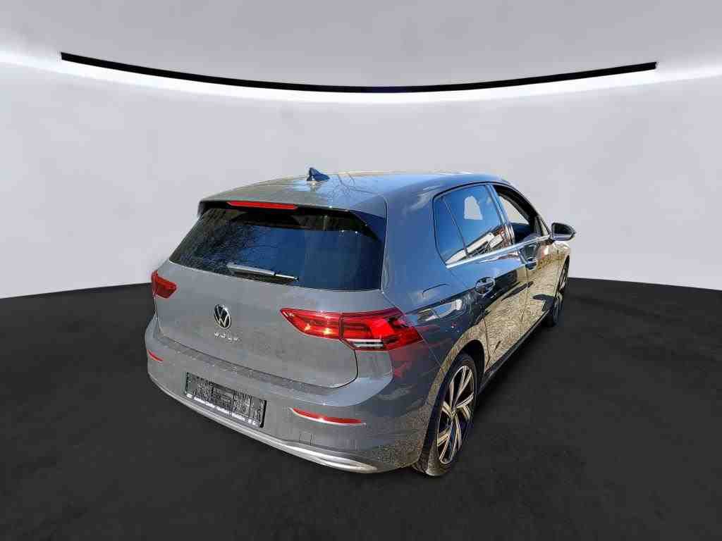 Volkswagen Golf 2024 г. Серый, пробег 39450 км