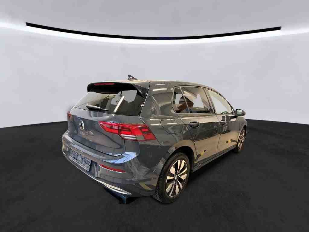 Volkswagen Golf 2024 г. Серый, пробег 22390 км