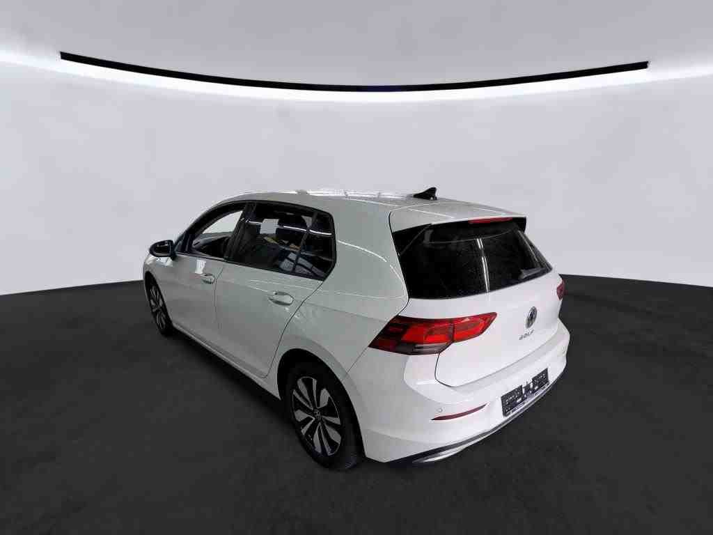 Volkswagen Golf 2024 г. Белый, пробег 23510 км