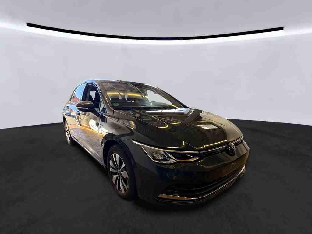 Volkswagen Golf 2024 г. Серый, пробег 17630 км
