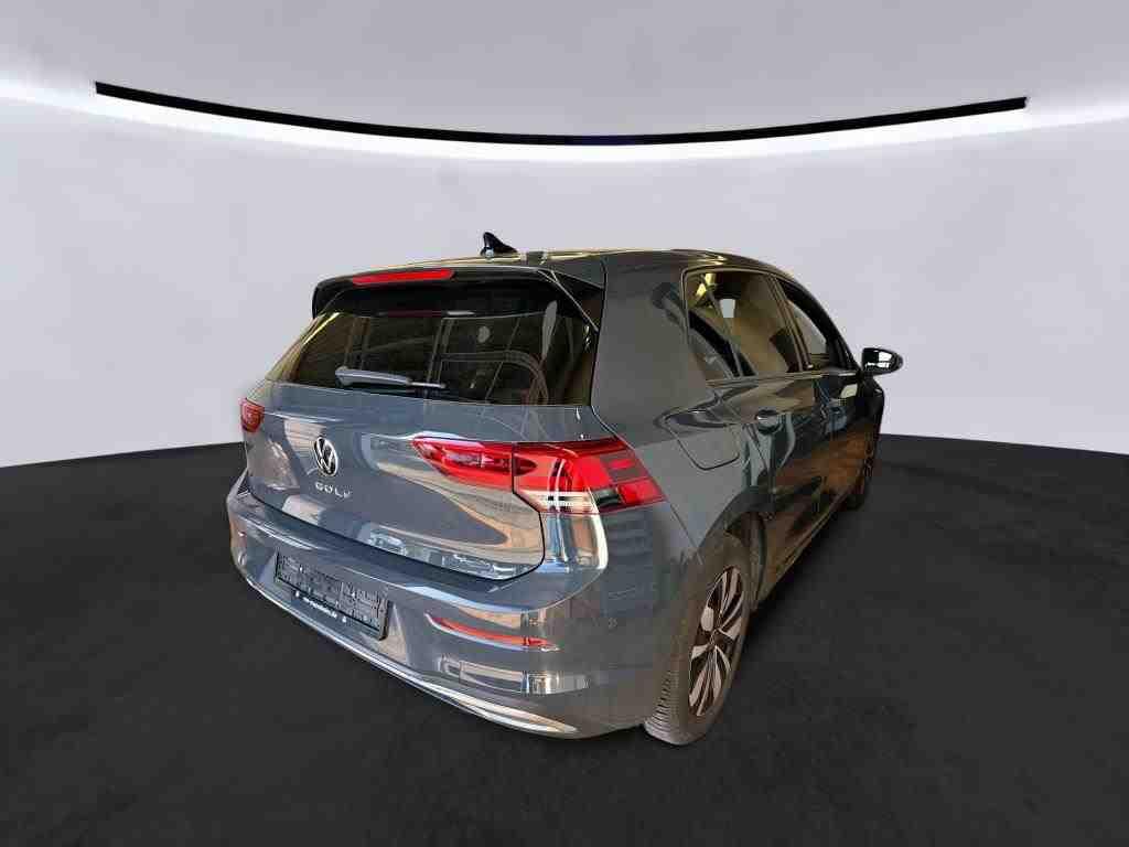 Volkswagen Golf 2024 г. Серый, пробег 17630 км