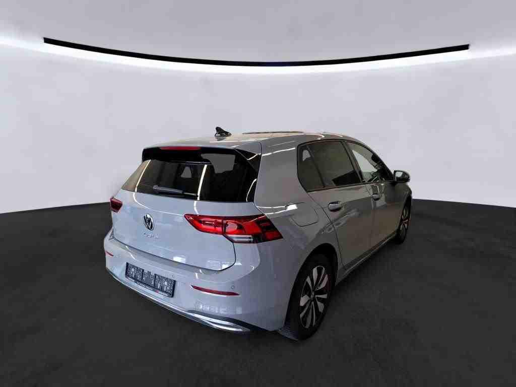 Volkswagen Golf 2024 г. Серый, пробег 21190 км