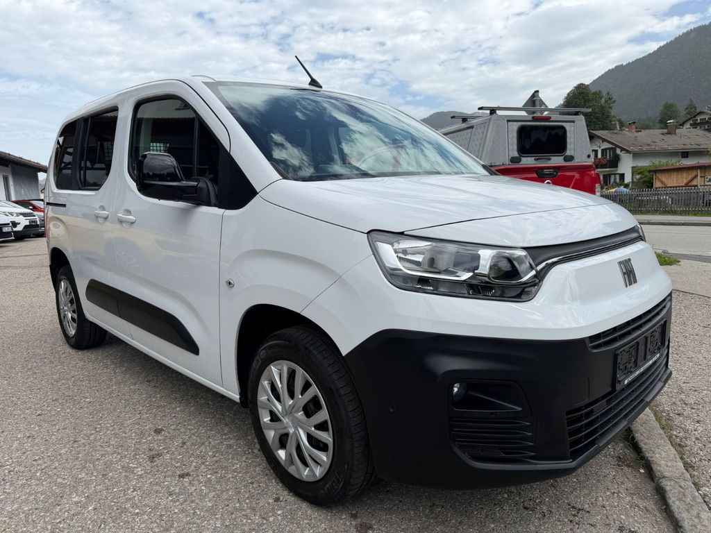 Fiat Doblo 2023 г. Белый, пробег 31000 км