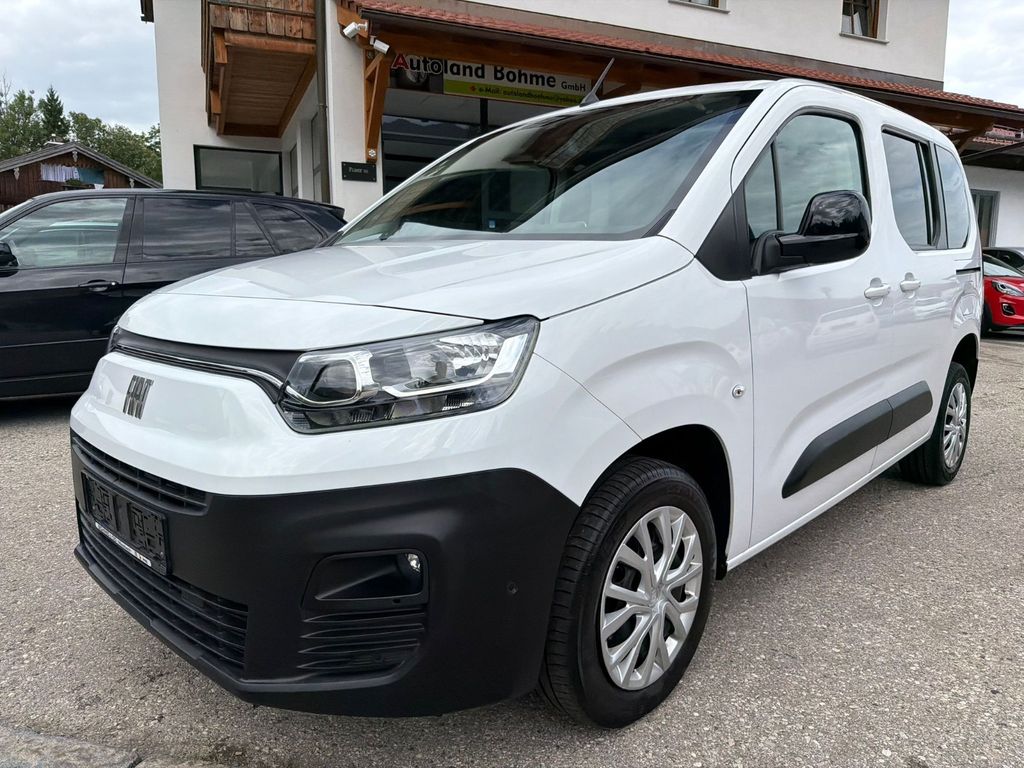 Fiat Doblo 2023 г. Белый, пробег 31000 км