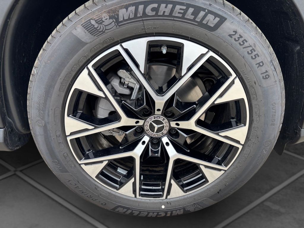 Mercedes-Benz GLC 200 2026 г. Чёрный, пробег 6100 км