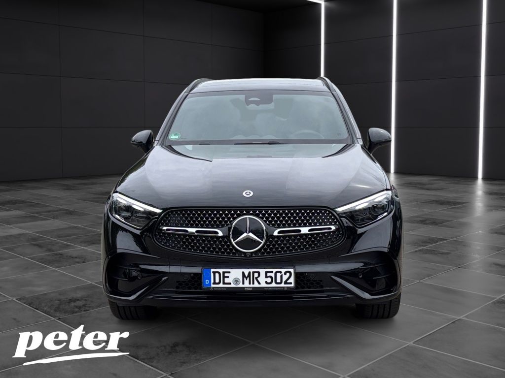 Mercedes-Benz GLC 200 2026 г. Чёрный, пробег 6100 км