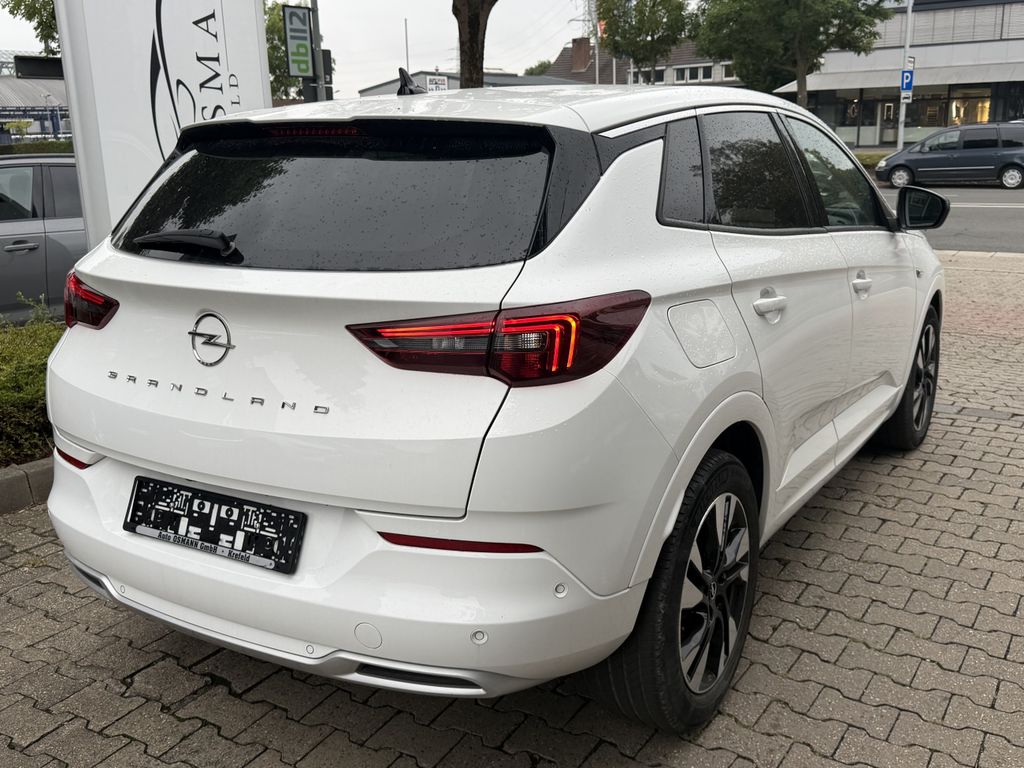 Opel GRANDLAND (X) 2024 г. Белый, пробег 59521 км
