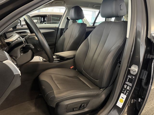 BMW 520 2023 г. Серый, пробег 42897 км
