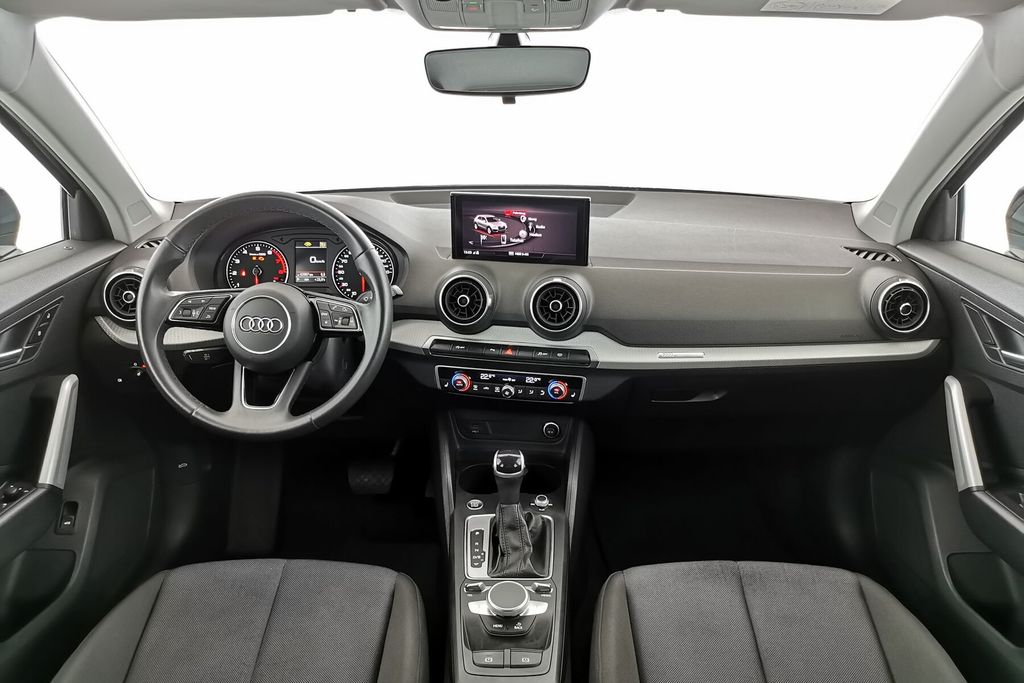 Audi Q2 2023 г. Чёрный, пробег 43003 км