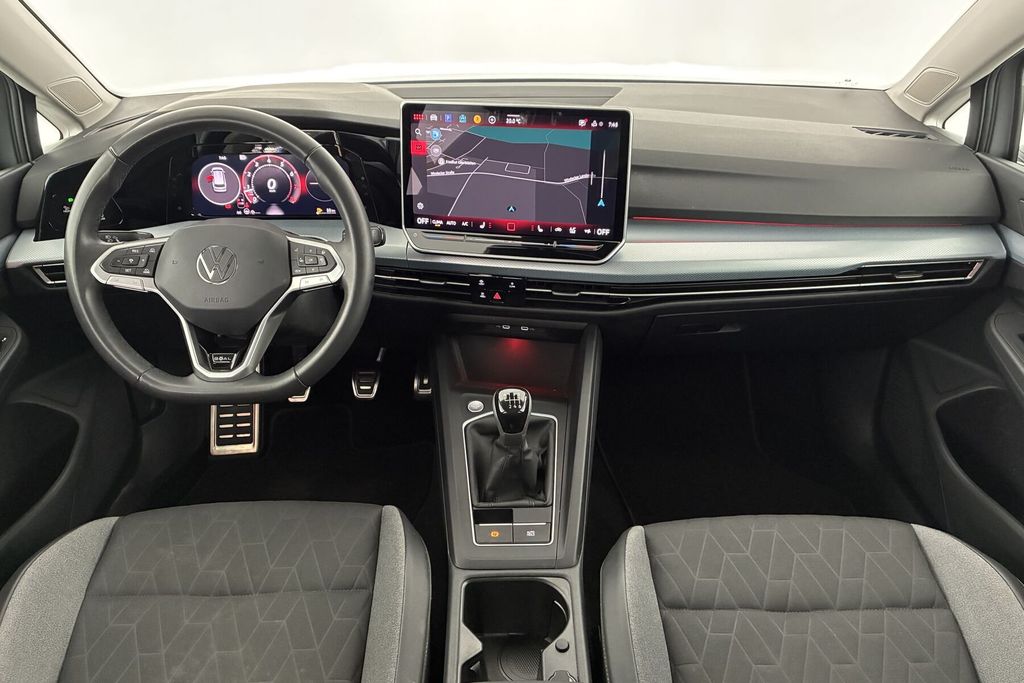 Volkswagen Golf 2025 г. Серый, пробег 38865 км