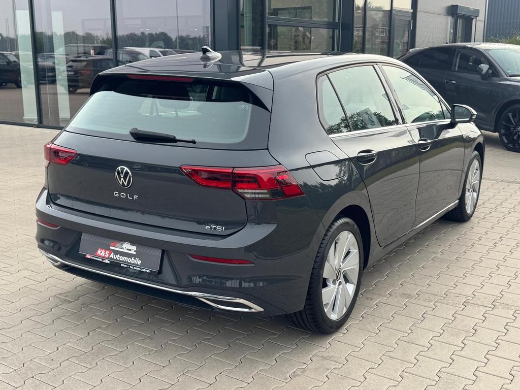 Volkswagen Golf 2024 г. Серый, пробег 44019 км