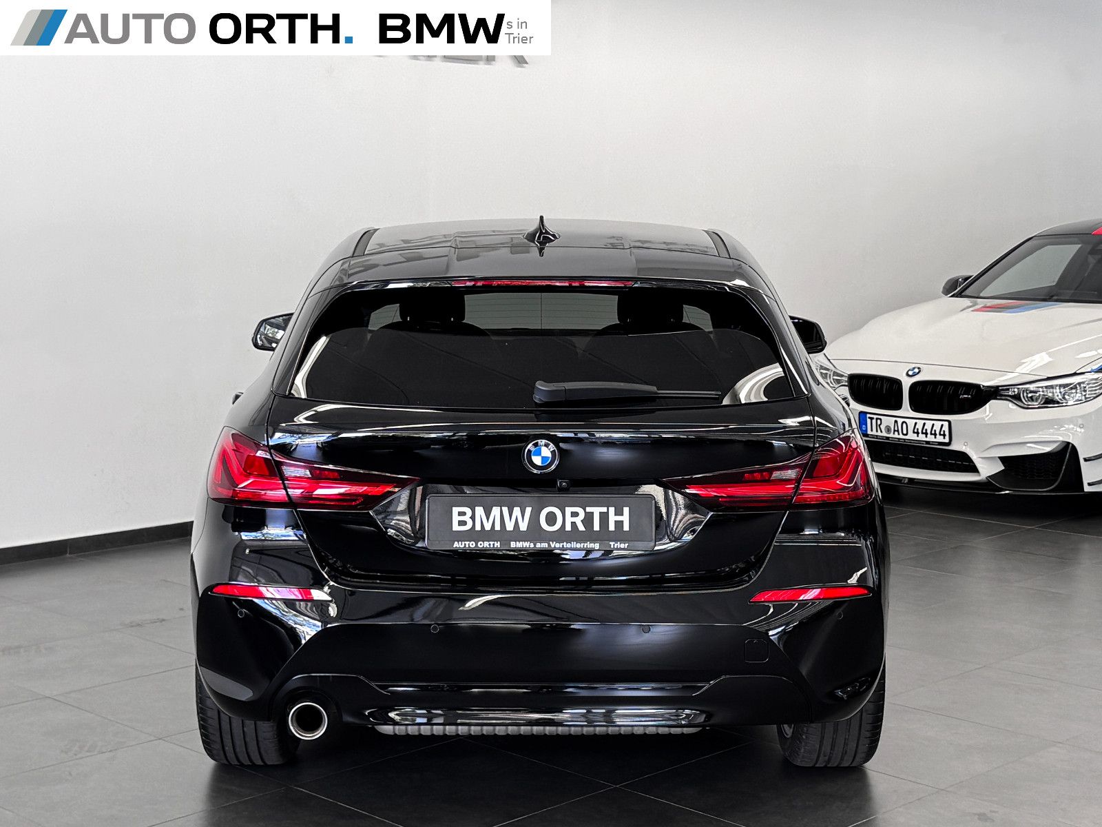 BMW 118 2024 г. Чёрный, пробег 37000 км