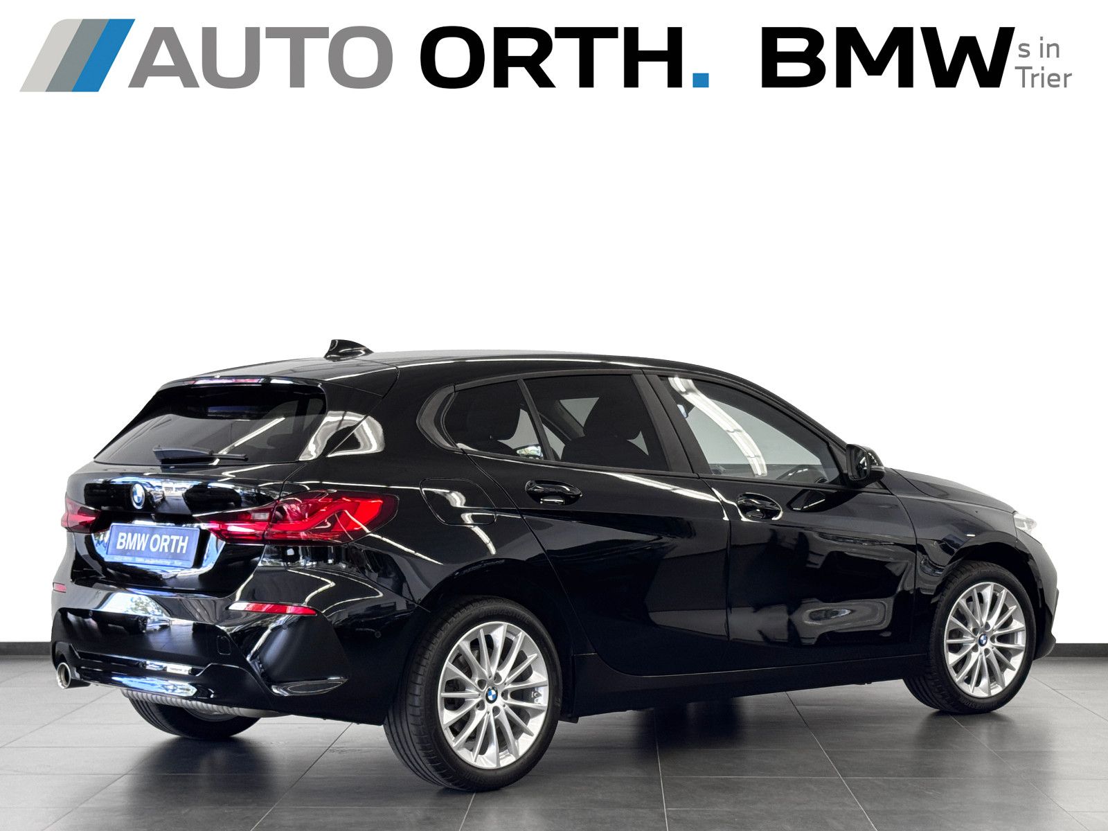 BMW 118 2024 г. Чёрный, пробег 37000 км