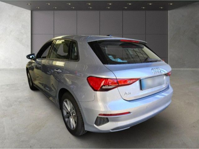 Audi A3 2022 г. Серебристый, пробег 38200 км