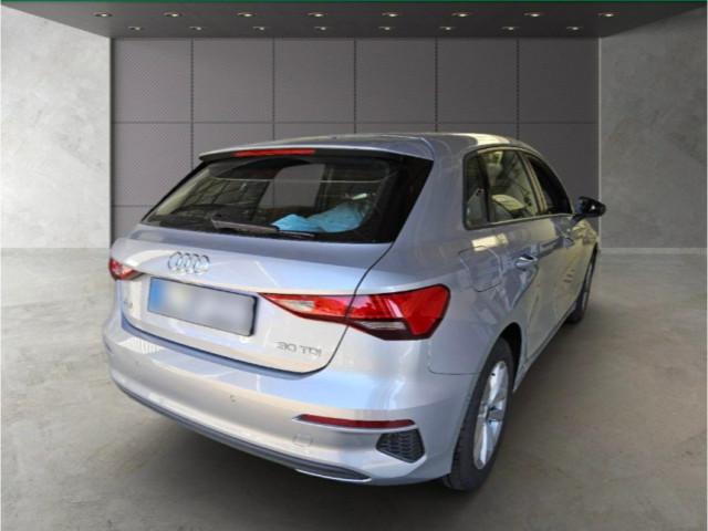 Audi A3 2022 г. Серебристый, пробег 38200 км