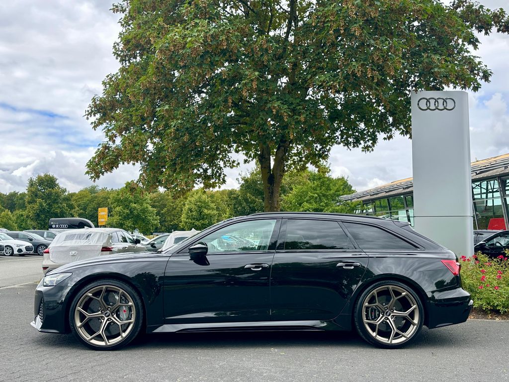 Audi RS6 2025 г. Чёрный, пробег 28590 км