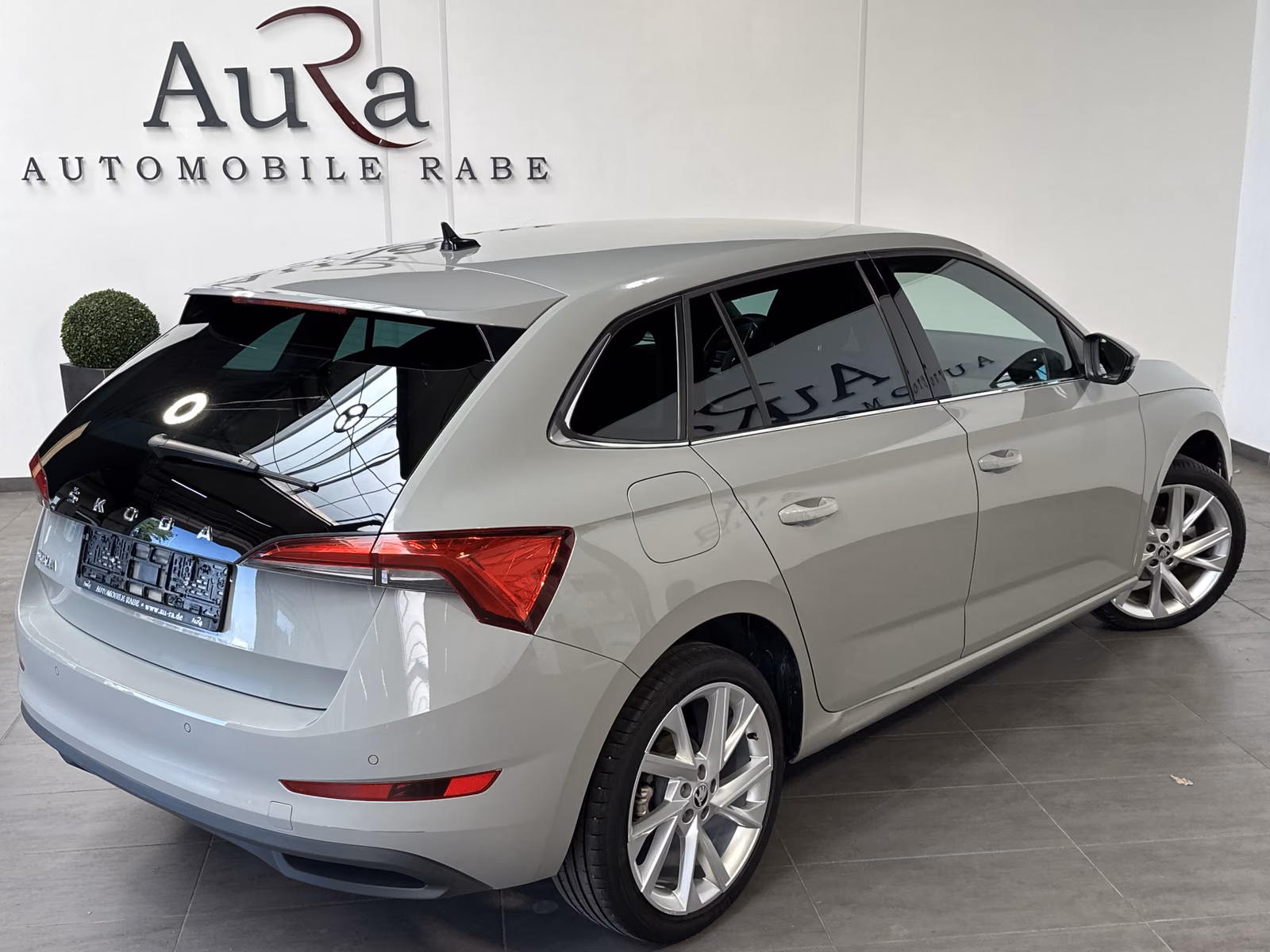 Skoda Scala 2023 г. Серый, пробег 46750 км