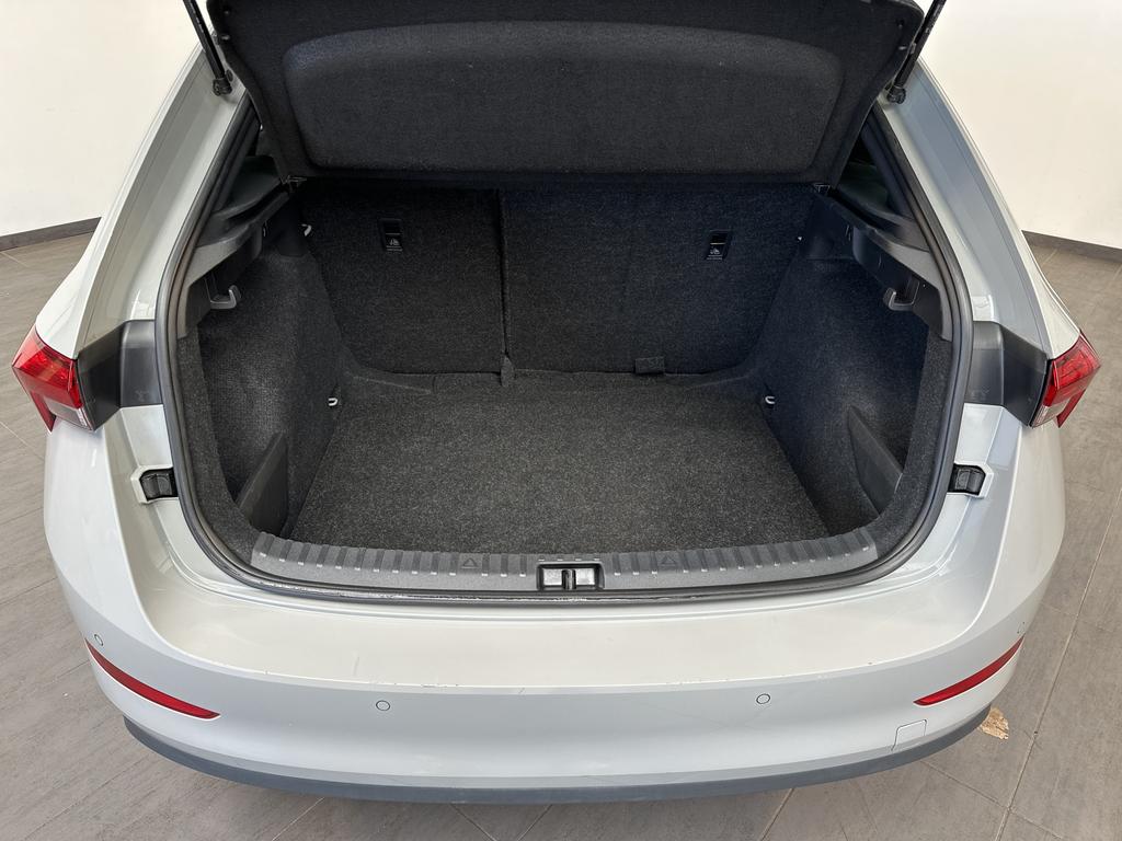 Skoda Scala 2023 г. Серый, пробег 46750 км