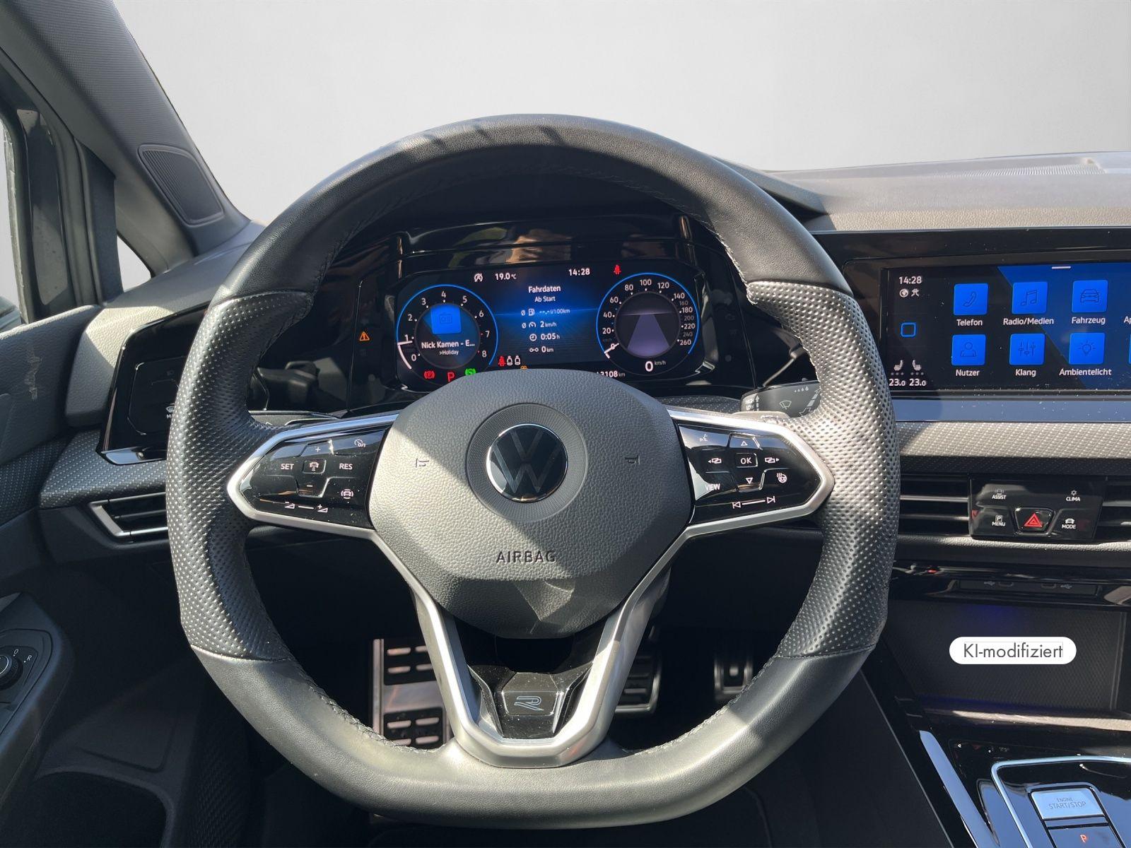 Volkswagen Golf 2022 г. Серый, пробег 43107 км