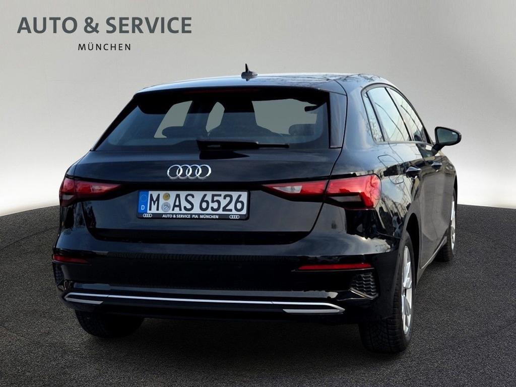 Audi A3 2024 г. Чёрный, пробег 27700 км