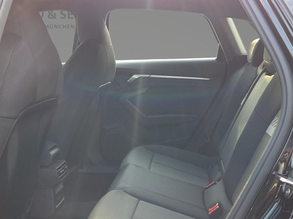 Audi A3 2024 г. Чёрный, пробег 27700 км