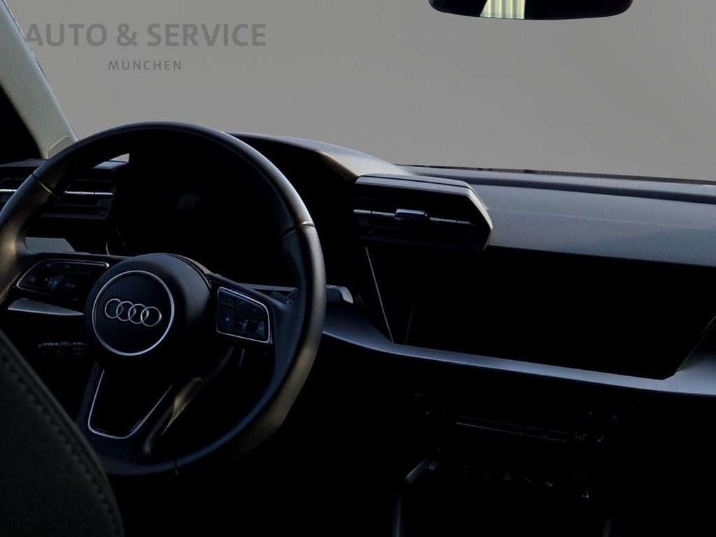 Audi A3 2024 г. Чёрный, пробег 27700 км