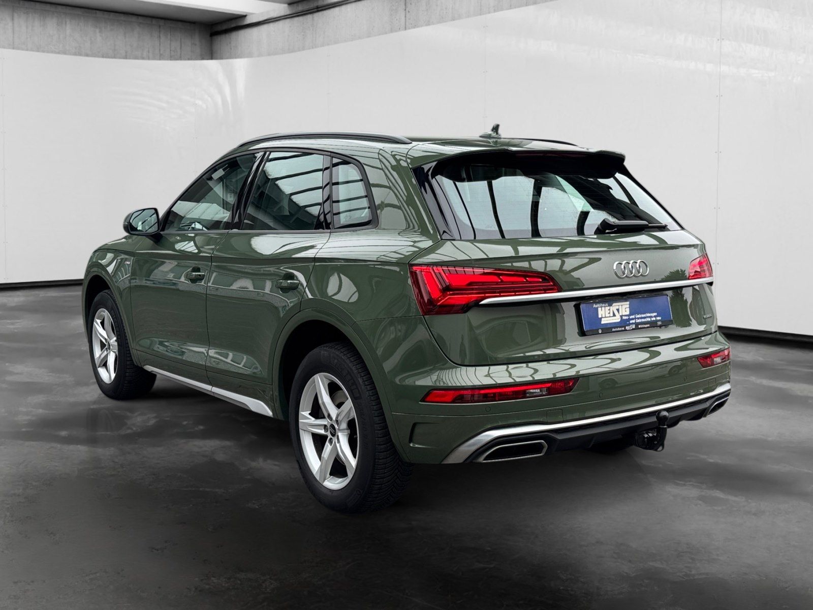 Audi Q5 2024 г. Зелёный, пробег 40995 км