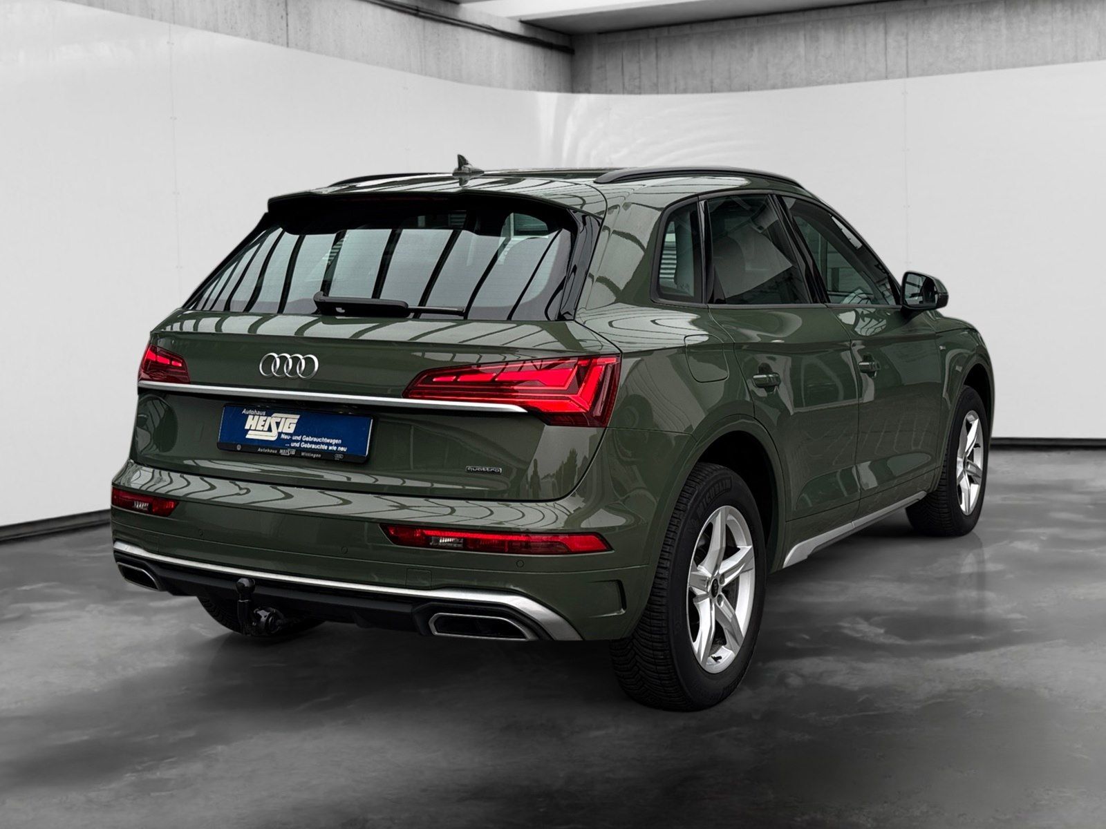 Audi Q5 2024 г. Зелёный, пробег 40995 км
