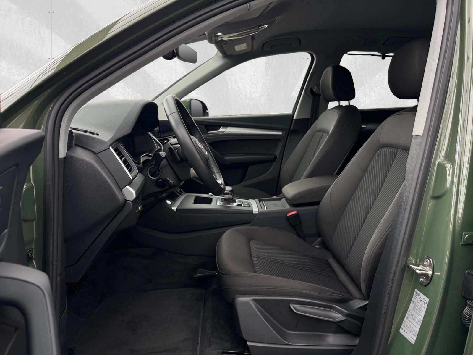 Audi Q5 2024 г. Зелёный, пробег 40995 км